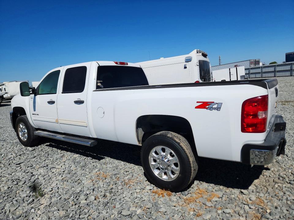 Photo 2 from auction – 2014 CHEVROLET SILVERADO with VIN 1GC1KXC87EF122870