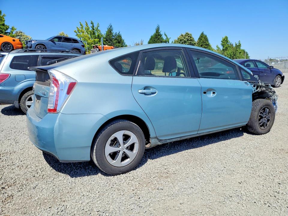 Photo 3 from auction – 2015 TOYOTA PRIUS with VIN JTDKN3DUXF1987959