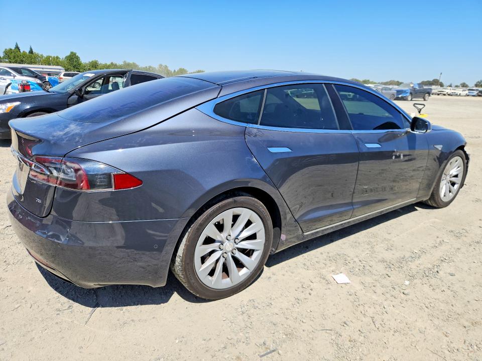 Photo 3 from auction – 2016 TESLA MODEL S with VIN 5YJSA1E12GF142987