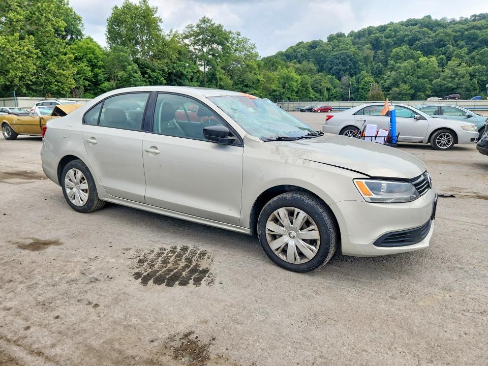 Photo 4 from auction – 2012 VOLKSWAGEN JETTA with VIN 3VW2K7AJ5CM325793
