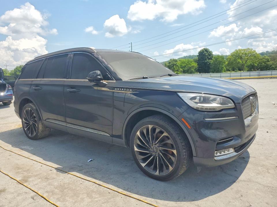 Photo 4 from auction – 2020 LINCOLN AVIATOR with VIN 5LM5J7XC8LGL36883