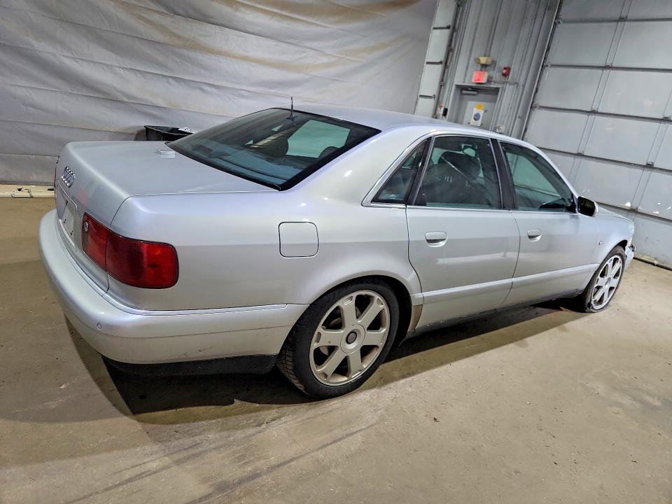 Photo 3 from auction – 2001 AUDI S8 with VIN WAUGU54D31N012917