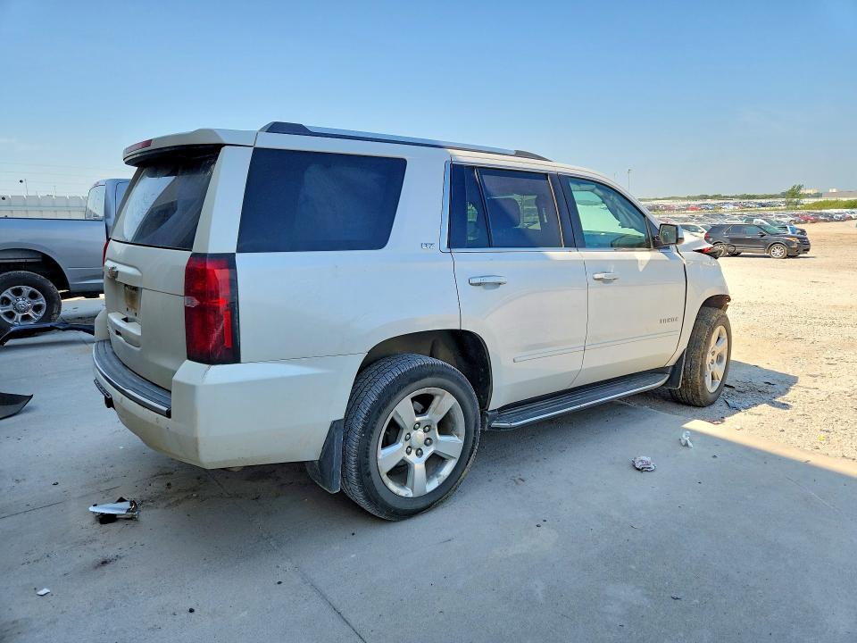 Photo 3 from auction – 2016 CHEVROLET TAHOE with VIN 1GNSKCKC7GR451757