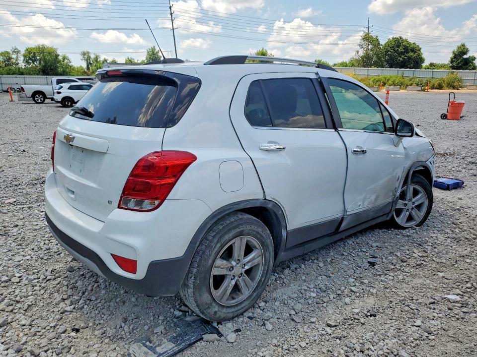 Снимка 3 от търг – 2017 CHEVROLET TRAX с VIN 3GNCJLSB6HL188247