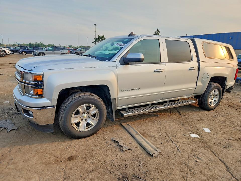 CHEVROLET SILVERADO 2015 z numerem VIN 3GCUKREC8FG281004 - Zdjęcie z aukcji