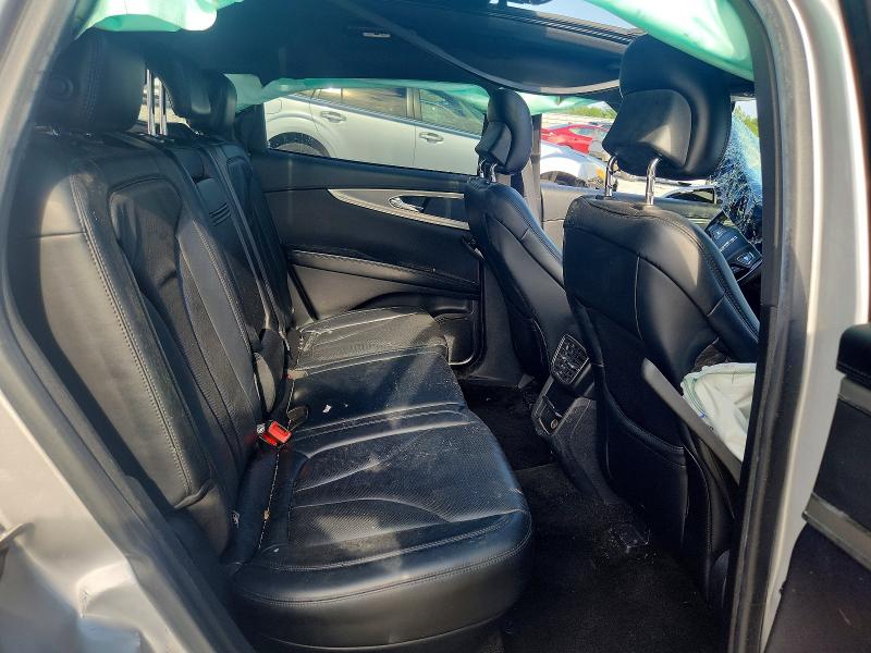 Photo 11 from auction – 2017 LINCOLN MKX with VIN 2LMPJ8LR2HBL39762