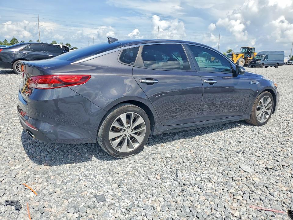 Zdjęcie 3 z aukcji – 2018 KIA OPTIMA z VIN 5XXGT4L37JG253514