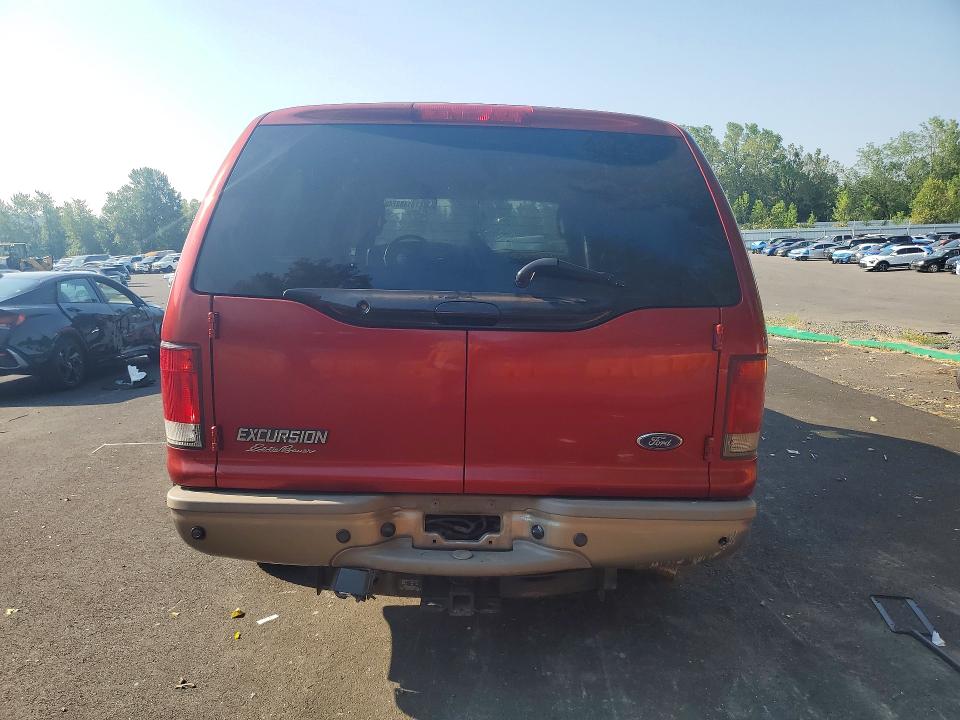 Photo 6 from auction – 2005 FORD EXCURSION with VIN 1FMSU45P65ED47851