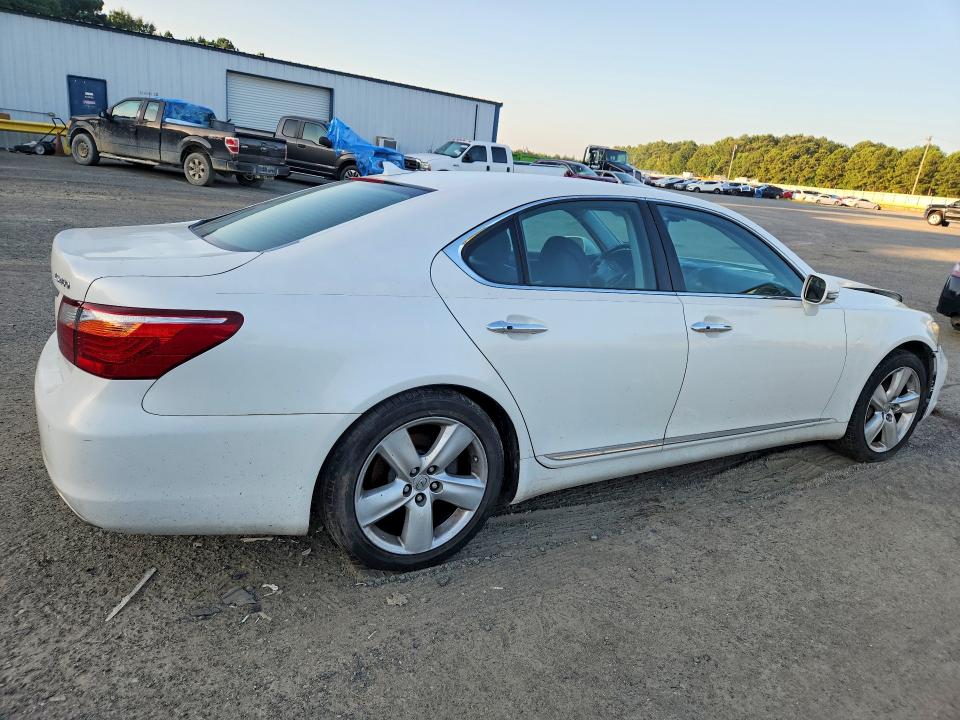 Zdjęcie 3 z aukcji – 2011 LEXUS LS z VIN JTHBL5EF5B5104689