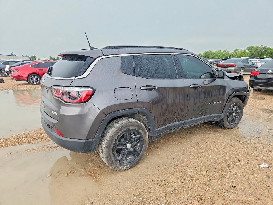 Photo 3 from auction – 2023 JEEP COMPASS with VIN 3C4NJDBNXPT519492