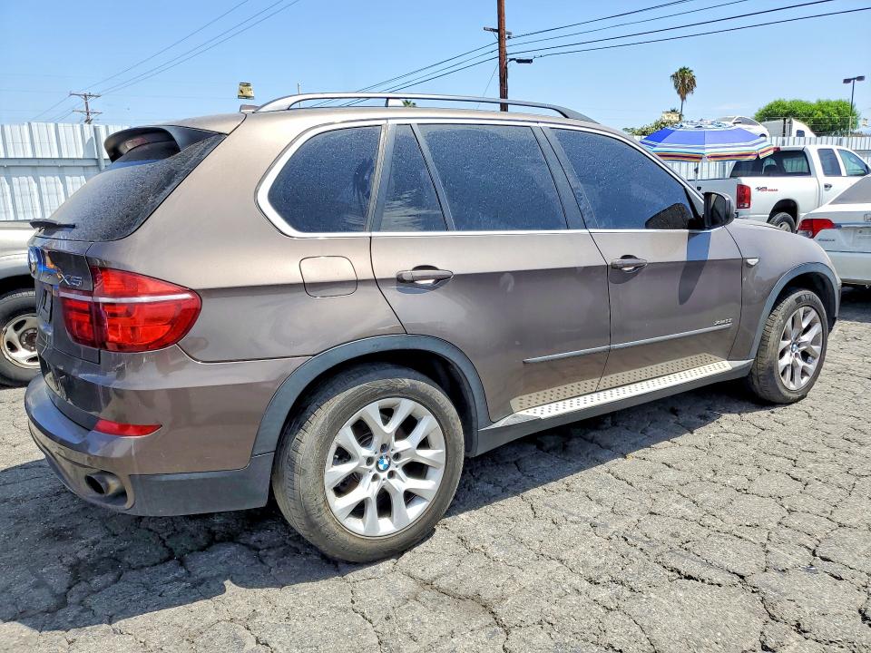 Zdjęcie 3 z aukcji – 2013 BMW X5 z VIN 5UXZV4C51D0B16158