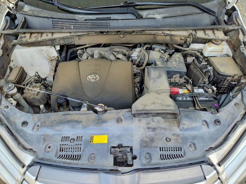 Photo 12 from auction – 2019 TOYOTA HIGHLANDER with VIN 5TDKZRFH0KS316370