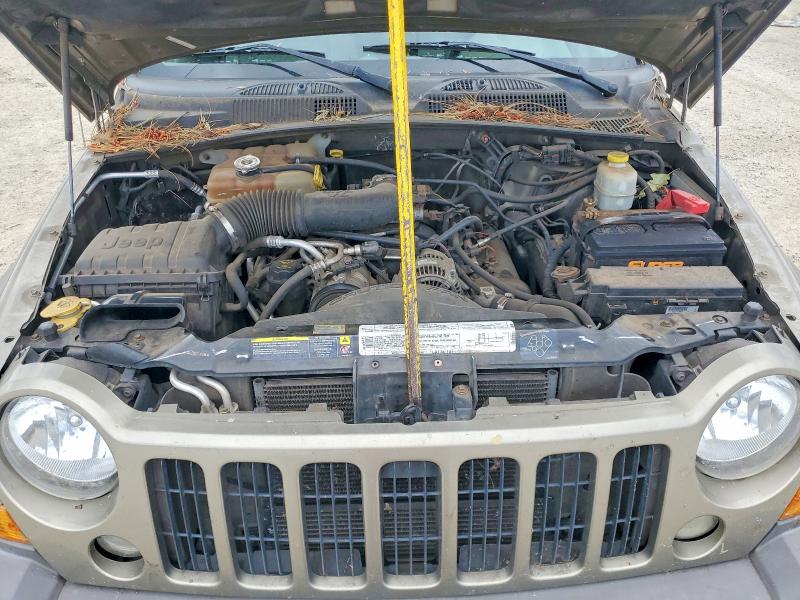 Foto 11 de la subasta – 2006 JEEP LIBERTY con VIN 1J4GL48K96W149378