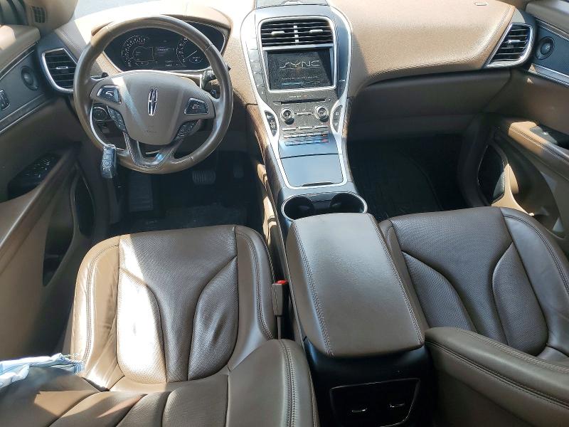 Снимка 8 от търг – 2016 LINCOLN MKX с VIN 2LMTJ8LR6GBL40460