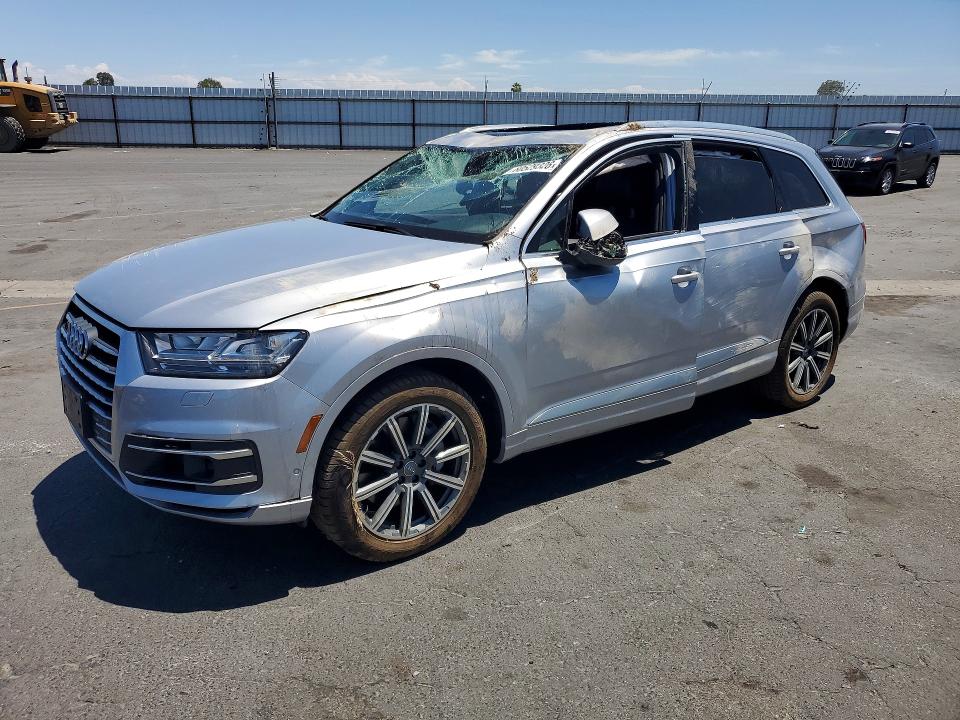 AUDI Q7 2019 with VIN WA1LAAF71KD012037 - Photo from auction
