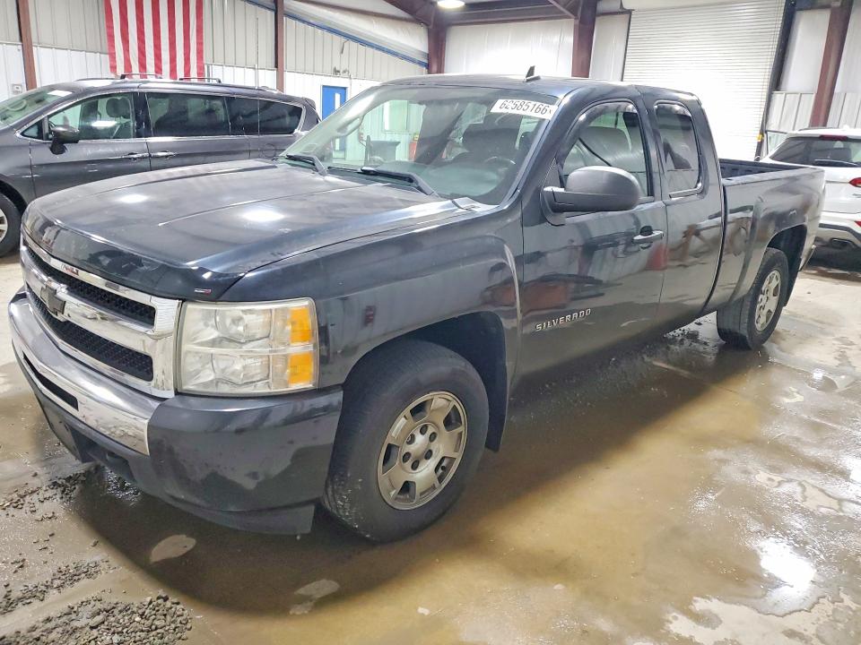 CHEVROLET SILVERADO 2010 with VIN 1GCSKSE35AZ142603 - Photo from auction