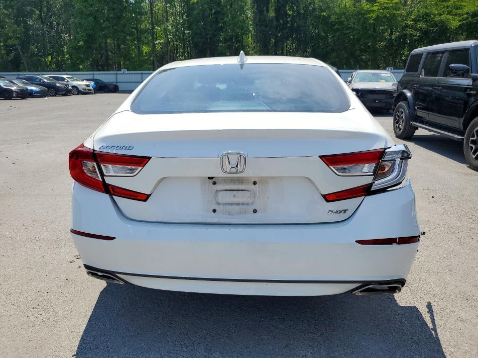 Photo 6 from auction – 2018 HONDA ACCORD with VIN 1HGCV2F55JA026457
