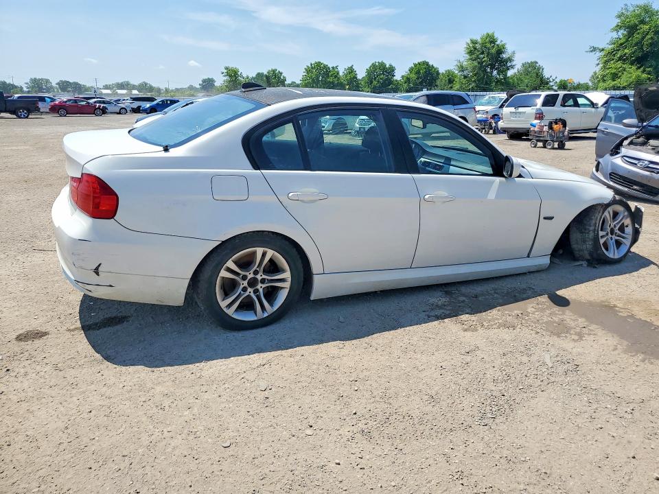 Photo 3 from auction – 2011 BMW 323 with VIN WBAPG7G5XBNN18737