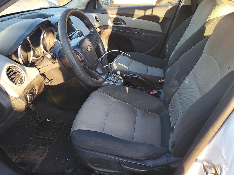 Photo 7 from auction – 2012 CHEVROLET CRUZE with VIN 1G1PC5SH0C7168425