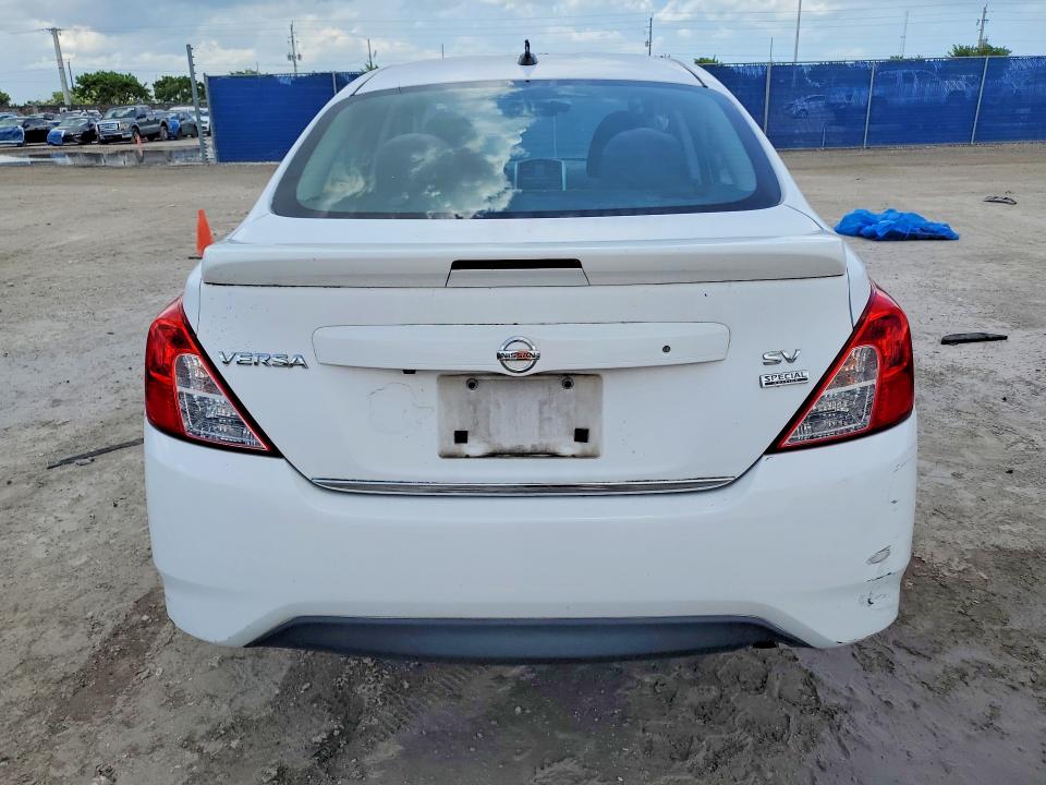 Photo 6 from auction – 2017 NISSAN VERSA with VIN 3N1CN7AP1HL844374