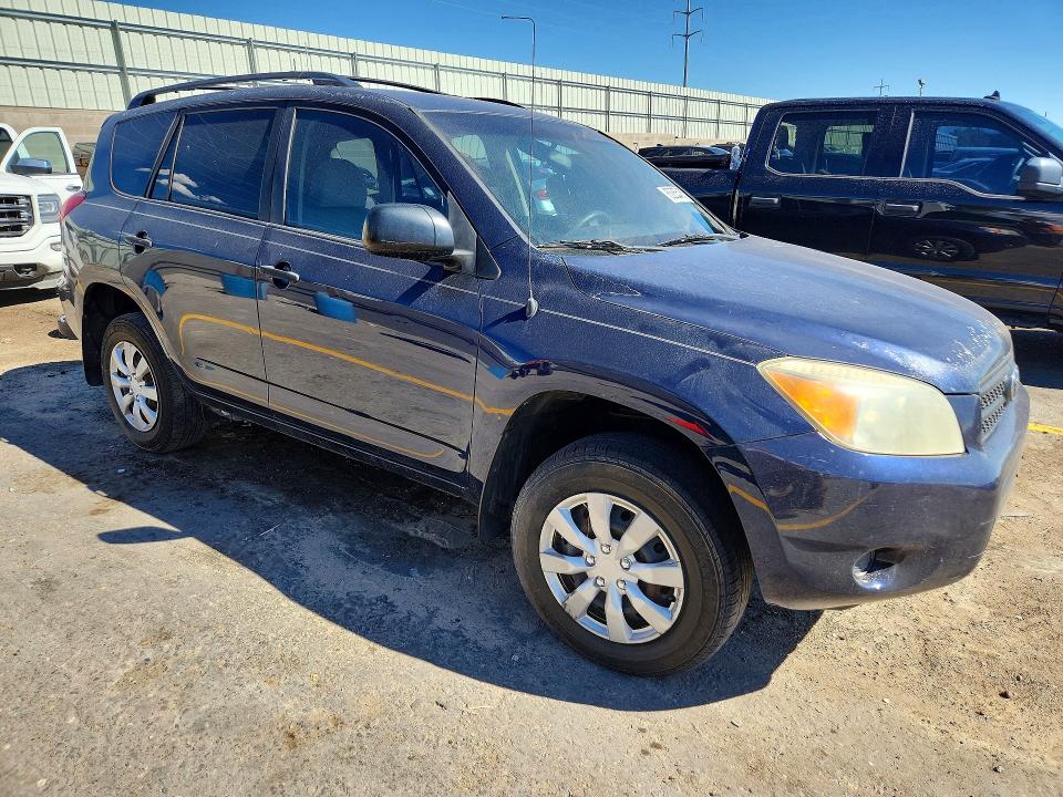 Снимка 4 от търг – 2006 TOYOTA RAV4 с VIN JTMZD33V665018129