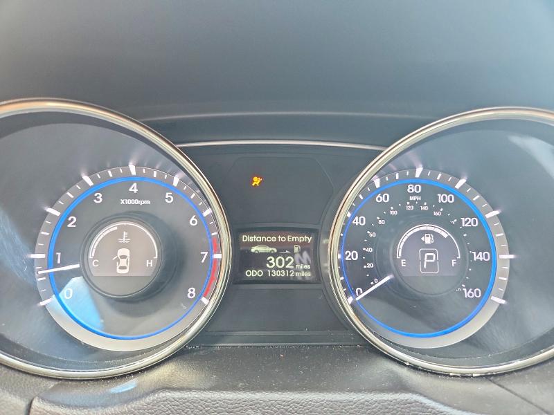 Photo 9 from auction – 2012 HYUNDAI SONATA with VIN 5NPEB4AC7CH356372
