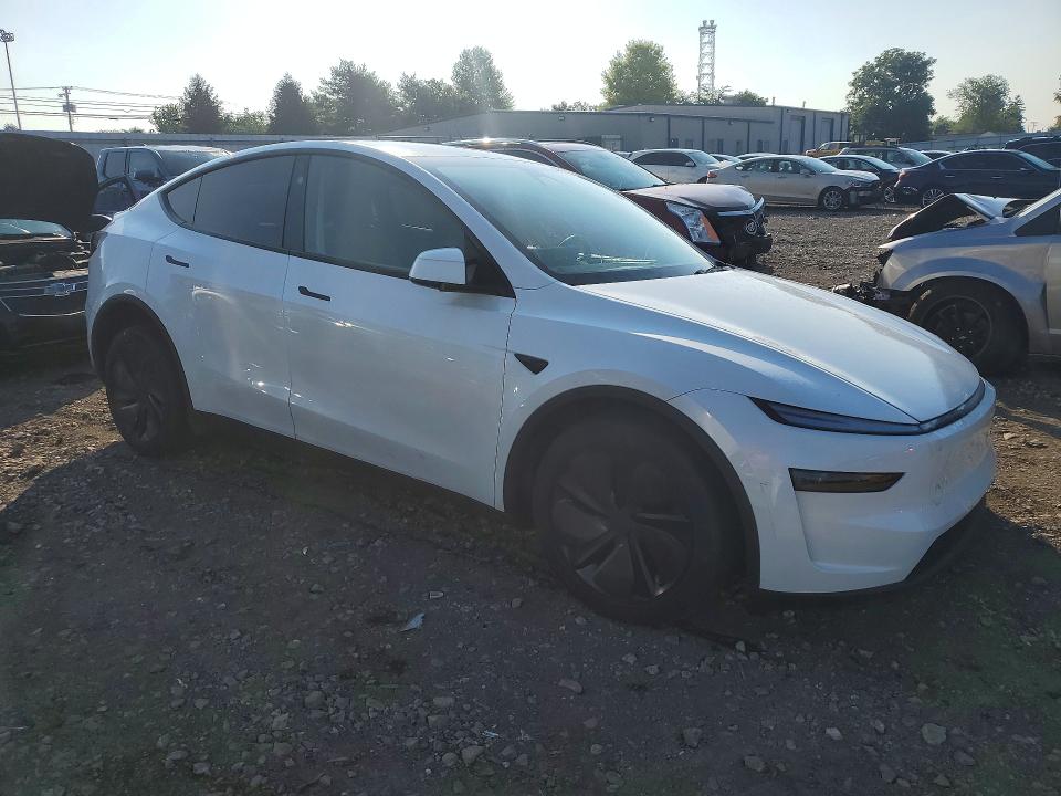 Фото 4 с аукциона – 2026 TESLA MODEL Y с VIN 7SAYGDEE6TA406588