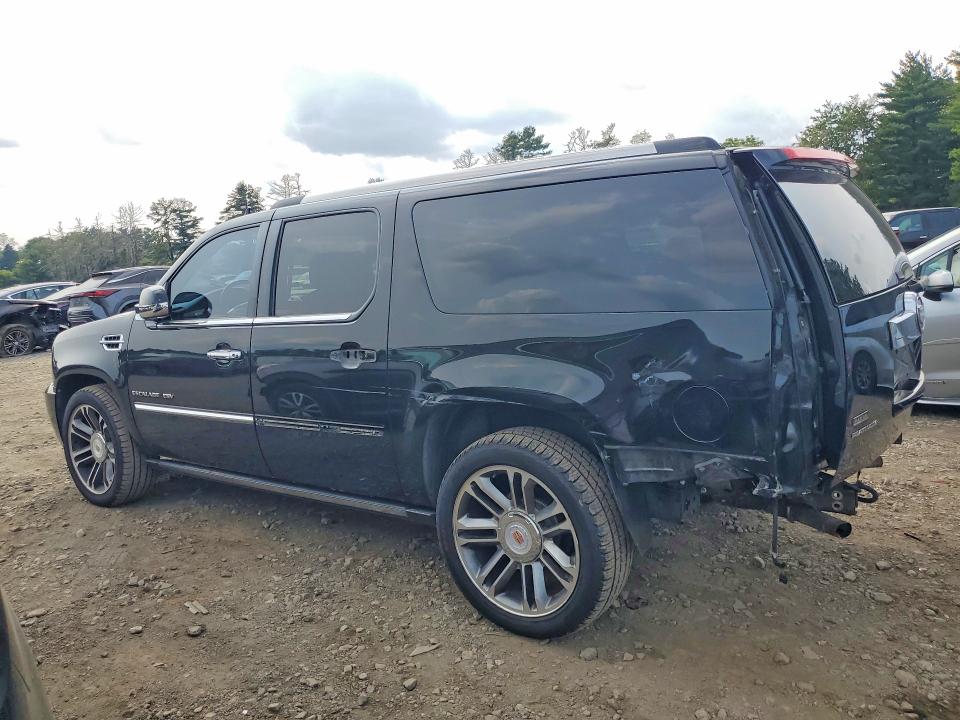 Photo 2 from auction – 2012 CADILLAC ESCALADE with VIN 1GYS4KEF7CR221207