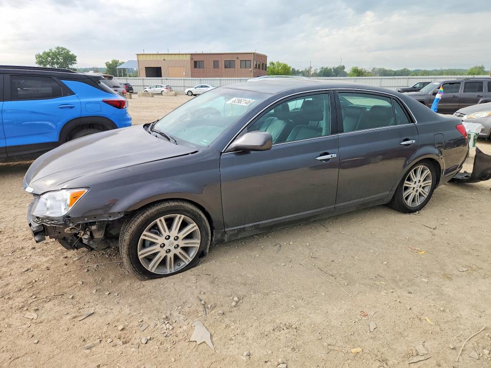 TOYOTA AVALON 2010 with VIN 4T1BK3DB6AU369418 - Photo from auction