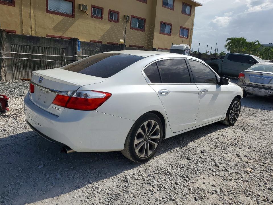 Photo 3 from auction – 2015 HONDA ACCORD with VIN 1HGCR2F58FA179653