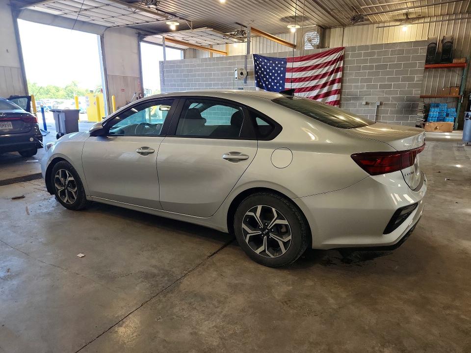 Photo 2 from auction – 2021 KIA FORTE with VIN 3KPF24AD8ME362779