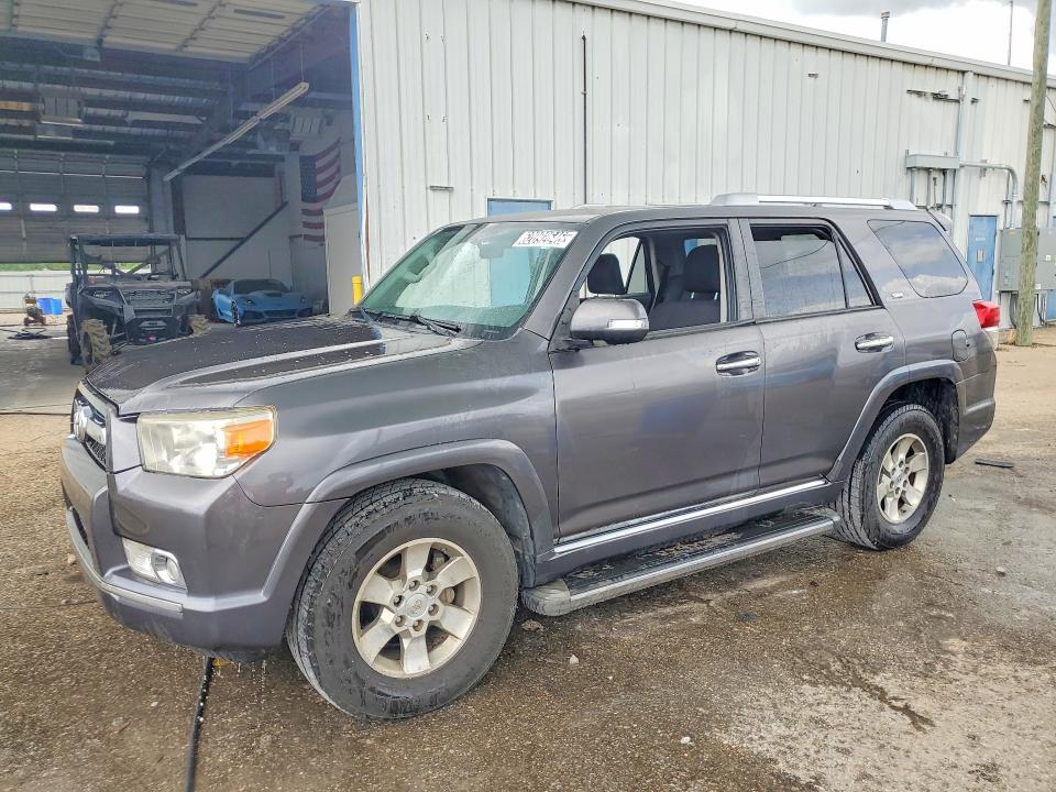 TOYOTA 4RUNNER 2010 with VIN JTEZU5JR7A5011924 - Photo from auction