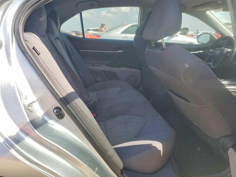 Photo 10 from auction – 2022 TOYOTA CAMRY with VIN 4T1C11AK4NU649750
