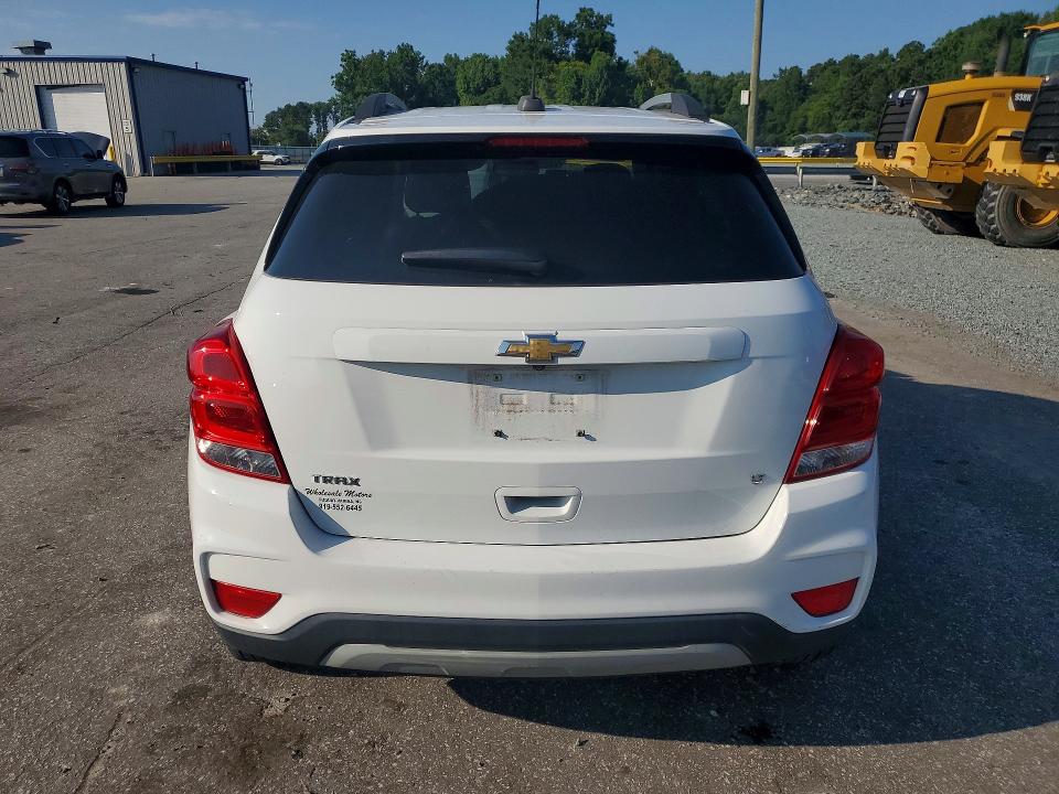 Photo 6 from auction – 2019 CHEVROLET TRAX with VIN KL7CJLSB2KB858195