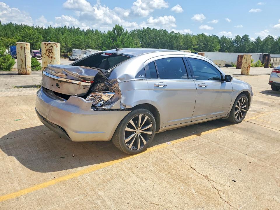 Photo 3 from auction – 2013 CHRYSLER 200 with VIN 1C3CCBBB1DN541960