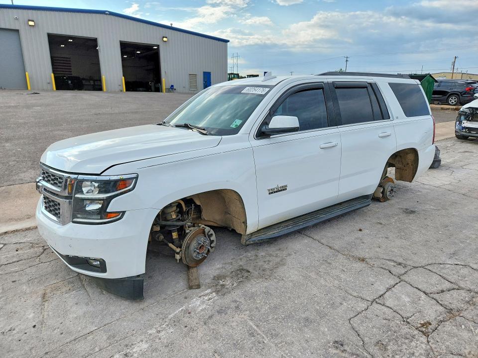 Снимка 1 от търг – 2018 CHEVROLET TAHOE с VIN 1GNSCBKC6JR224901