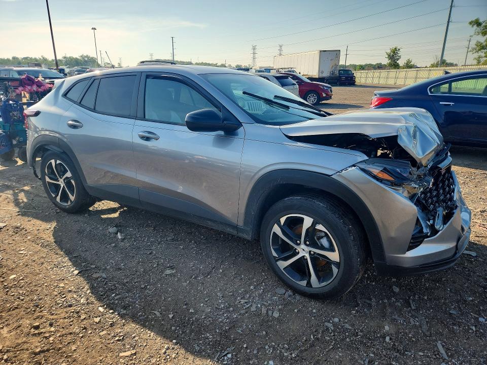 Photo 4 from auction – 2025 CHEVROLET TRAX with VIN KL77LGEP4SC135873