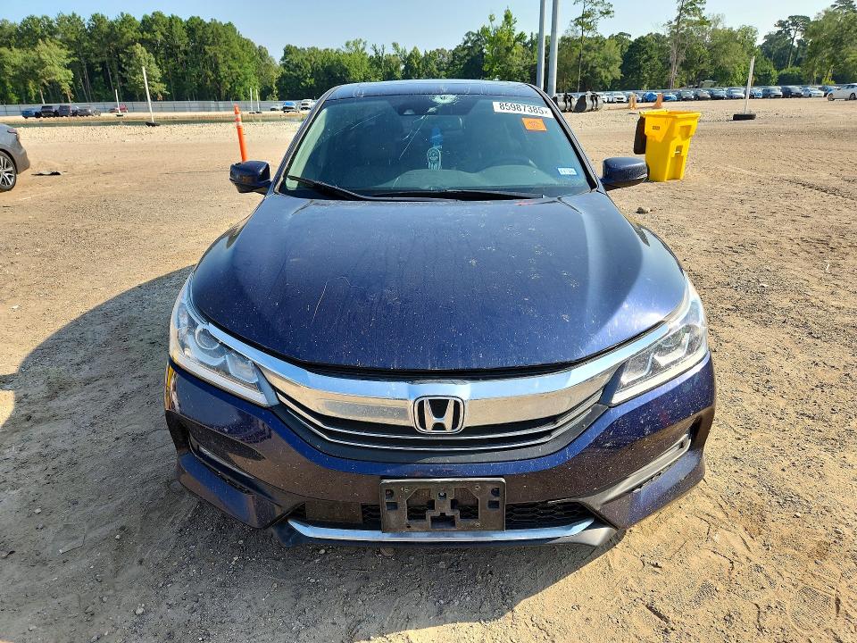 Photo 5 from auction – 2016 HONDA ACCORD with VIN 1HGCR2F93GA028451
