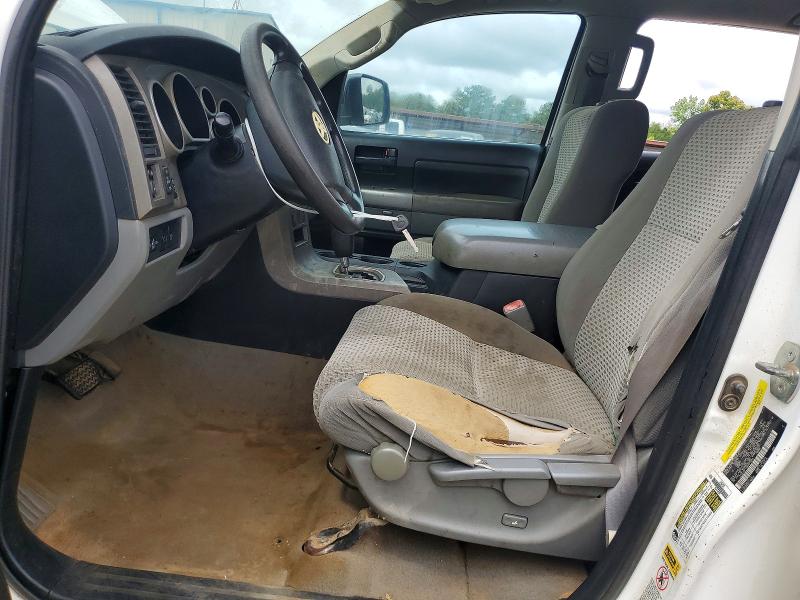 Photo 7 from auction – 2010 TOYOTA TUNDRA with VIN 5TFEY5F11AX075469
