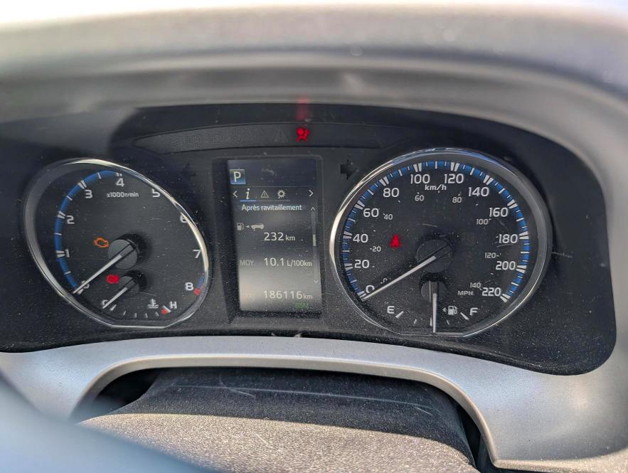 Фото 9 с аукциона – 2016 TOYOTA RAV4 с VIN 2T3RFREV8GW513694