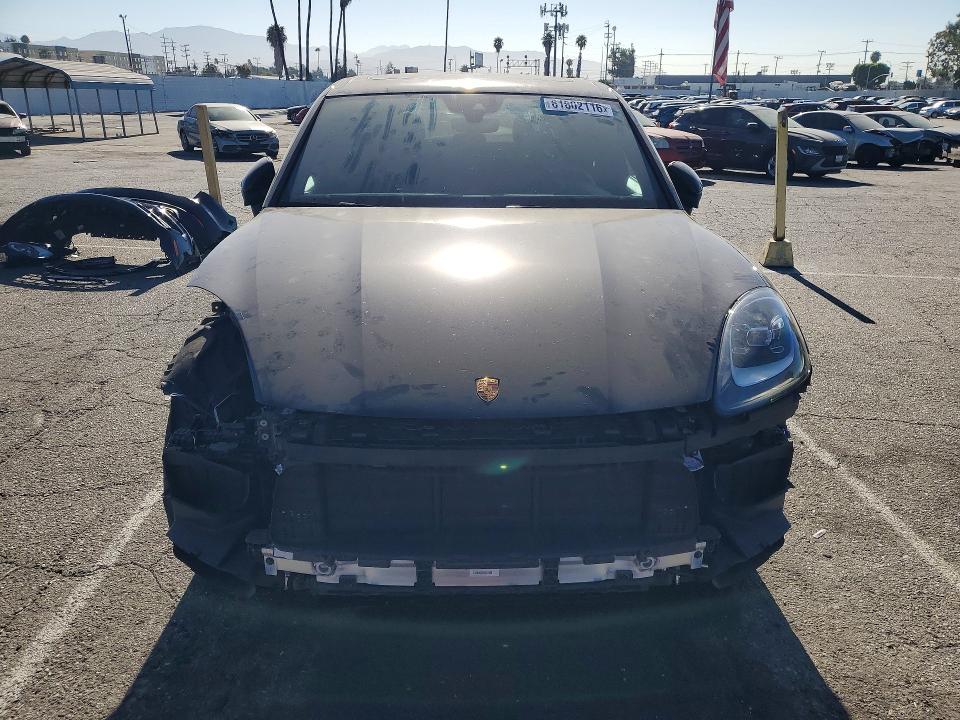 Photo 5 from auction – 2023 PORSCHE CAYENNE with VIN WP1AA2AY6PDA01575