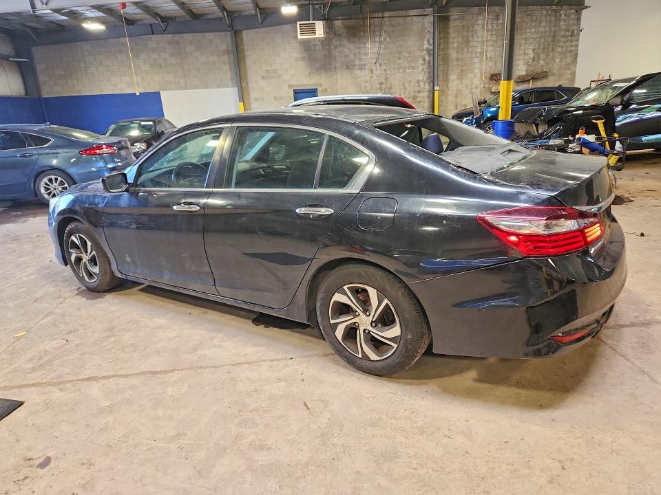 Photo 2 from auction – 2017 HONDA ACCORD with VIN 1HGCR2F3XHA272014