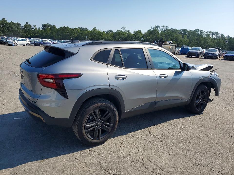 Photo 3 from auction – 2025 CHEVROLET TRAX with VIN KL77LKEP3SC103547