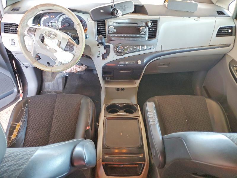 Photo 8 from auction – 2012 TOYOTA SIENNA with VIN 5TDXK3DC6CS195389