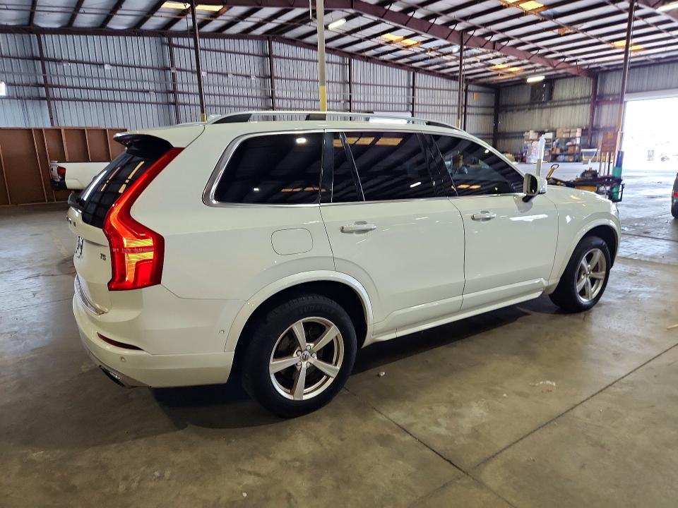Photo 3 from auction – 2017 VOLVO XC90 with VIN YV4102KK5H1105585
