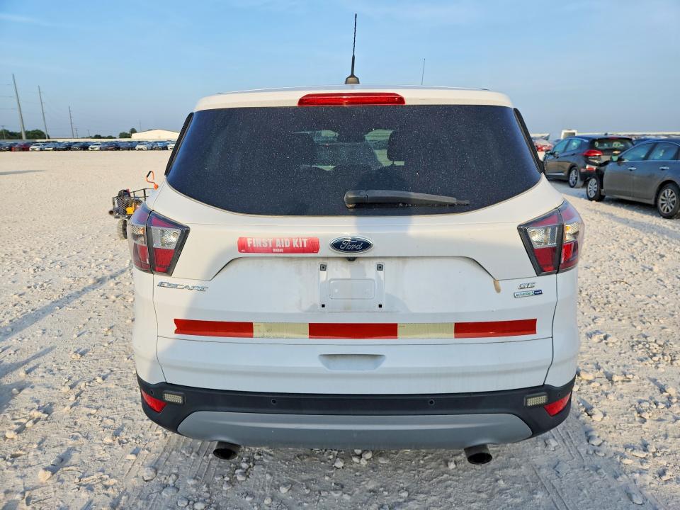 Photo 6 from auction – 2017 FORD ESCAPE with VIN 1FMCU9GD4HUA39530