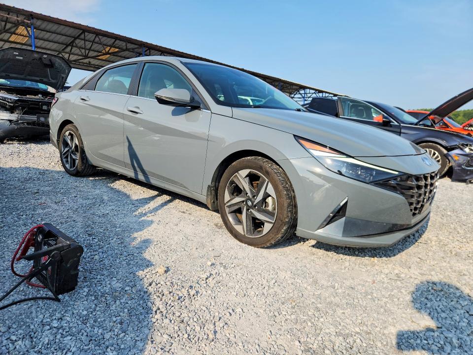 Photo 4 from auction – 2022 HYUNDAI ELANTRA with VIN KMHLN4AJ8NU014107