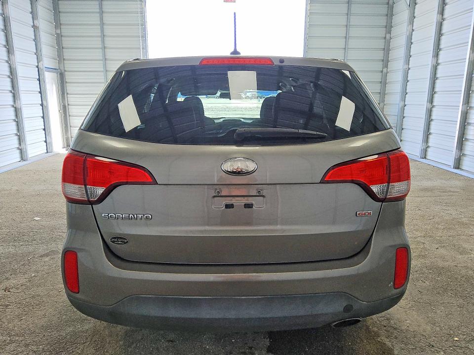Photo 6 from auction – 2014 KIA SORENTO with VIN 5XYKT3A66EG507376