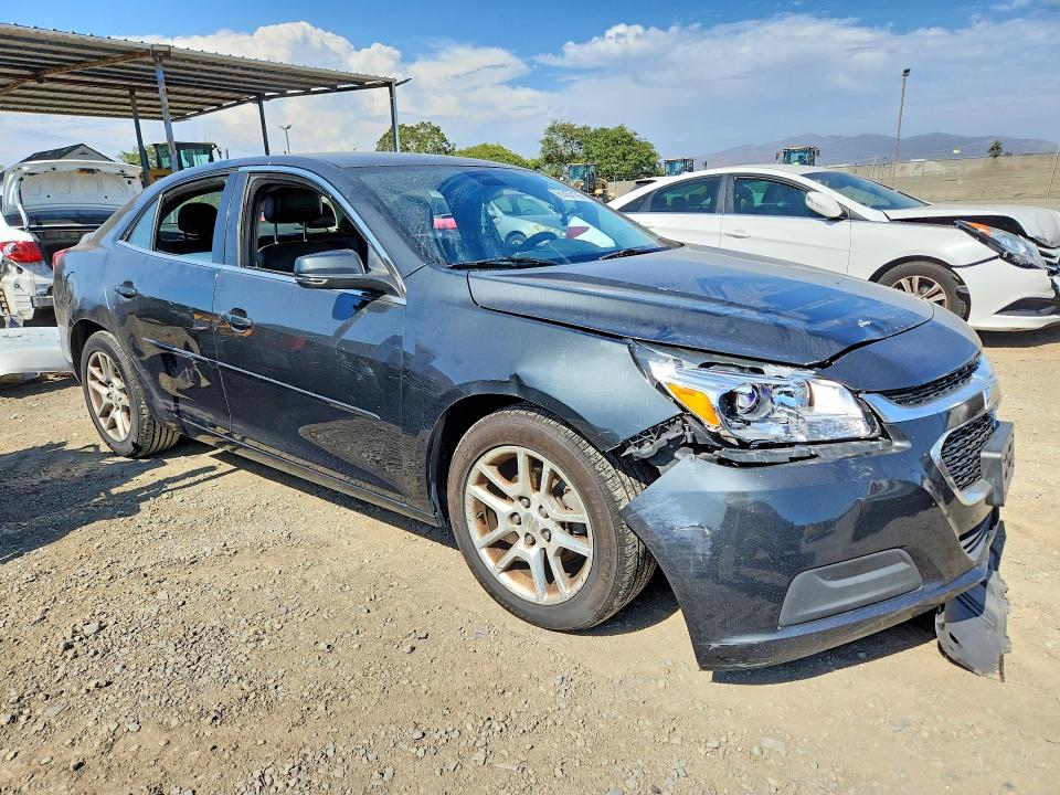 Photo 4 from auction – 2015 CHEVROLET MALIBU with VIN 1G11C5SL2FF228323