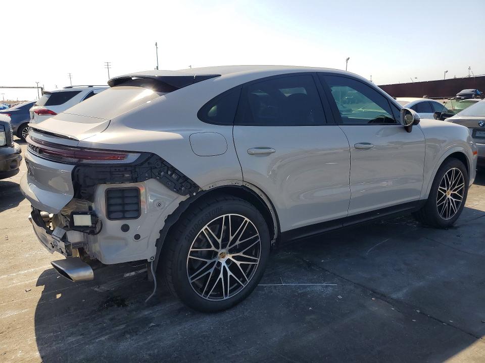 Photo 3 from auction – 2024 PORSCHE CAYENNE with VIN WP1BA2AY7RDA52218